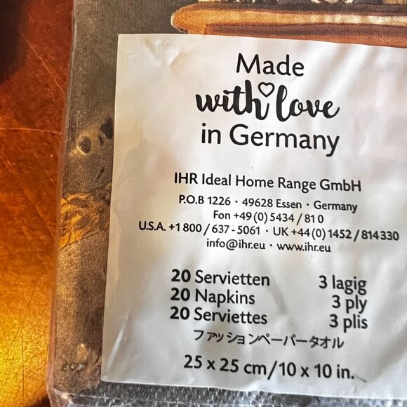 set of 2 dog themed IHR Paper cocktail Napkins 20 Ct per pack halloween Party - Picture 3 of 3